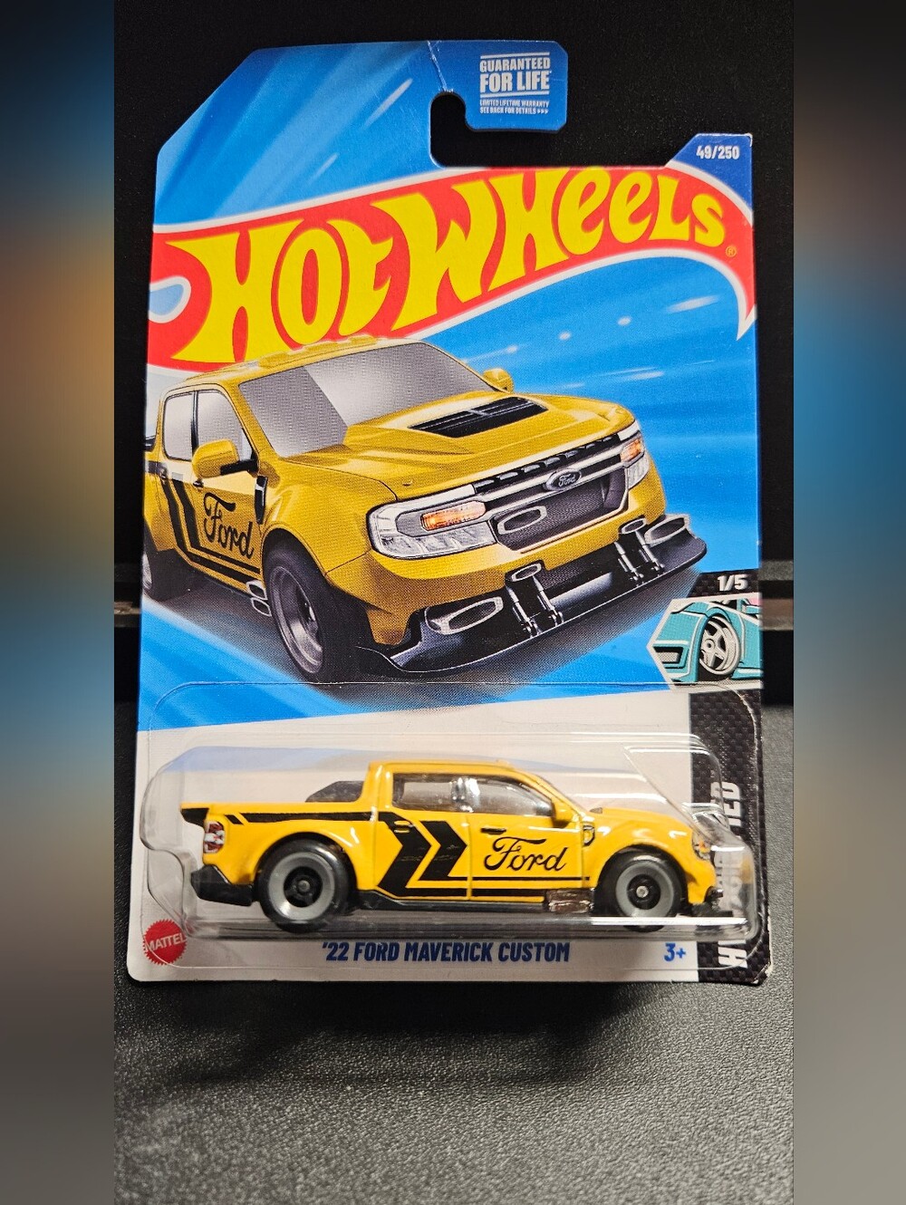 '22 Ford Maverick Custom - Yellow Ford Pickup Toy
